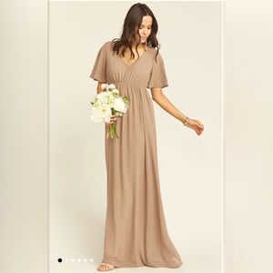 Dune chiffon bridesmaid dress from Show Me Your MuMu. No alterations. Size M.